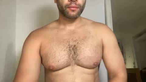 Snapshot of fuckyeahcoach chatting on October 8, 10:24 am Muscle Bear Jock in Training online show from October 8, 10:24 am