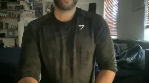 Snapshot of fuckyeahcoach chatting on October 17, 9:17 pm Muscle Bear Jock in Training online show from October 17, 9:17 pm