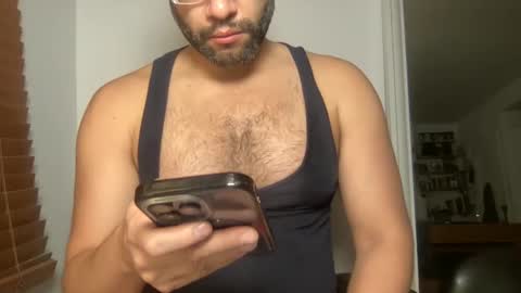 Snapshot of fuckyeahcoach chatting on October 25, 8:11 am Muscle Bear Jock in Training online show from October 25, 8:11 am