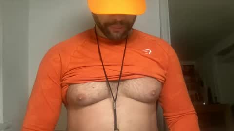 Snapshot of fuckyeahcoach chatting on November 1, 12:45 am Muscle Bear Jock in Training online show from November 1, 12:45 am