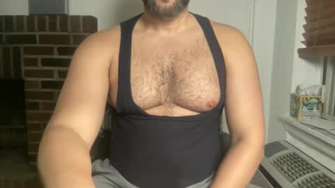 Snapshot of fuckyeahcoach chatting on January 10, 5:20 am Muscle Bear Jock in Training online show from January 10, 5:20 am