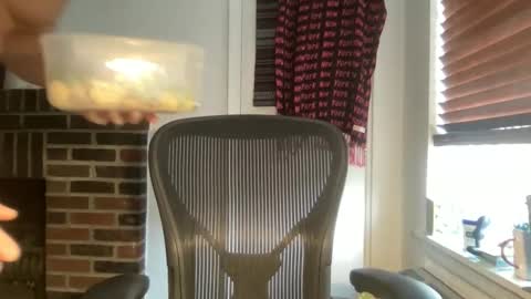 Snapshot of fuckyeahcoach chatting on February 7, 3:05 pm Muscle Bear Jock in Training online show from February 7, 3:05 pm