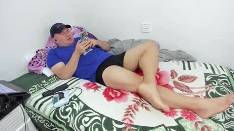 Snapshot of fuckynations chatting on December 13, 7:53 pm Fuckdirtymen online show from December 13, 7:53 pm