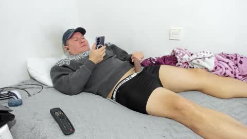 Fuckdirtymen online show from March 18, 2:42 pm