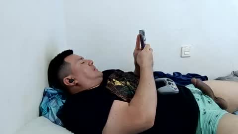 Snapshot of fuckynations chatting on August 2, 12:25 pm Fuckdirtymen online show from August 2, 12:25 pm
