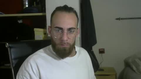 Snapshot of fuerte440 chatting on November 18, 10:31 am fuerte440 online show from November 18, 10:31 am