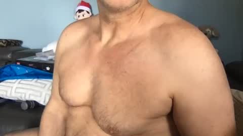 Snapshot of fuertecock chatting on January 2, 7:29 pm Gregorio online show from January 2, 7:29 pm