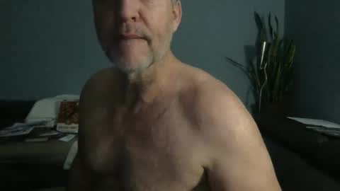 Snapshot of fuertecock chatting on February 12, 4:54 am Gregorio online show from February 12, 4:54 am