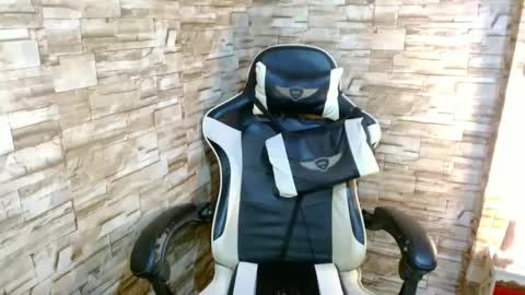 Japanese x Filipina online show from February 28, 6:21 am