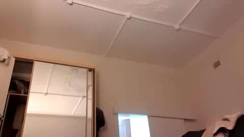 Snapshot of full4cefull chatting on January 18, 4:42 pm Pizzaz online show from January 18, 4:42 pm