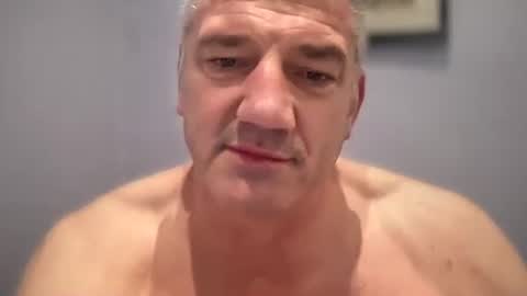 Snapshot of fullback_15 chatting on May 16, 6:43 am fullback_15 online show from May 16, 6:43 am