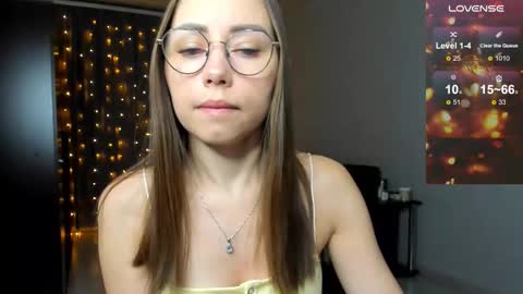 fun__nd__bun online show from December 15, 2:05 am