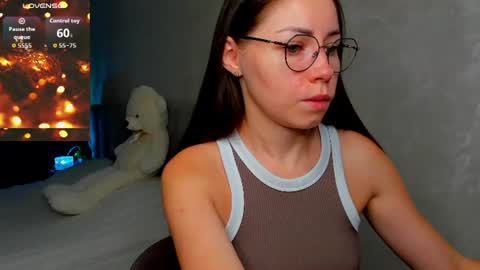 Snapshot of fun__nd__bun chatting on June 28, 1:22 am fun__nd__bun online show from June 28, 1:22 am