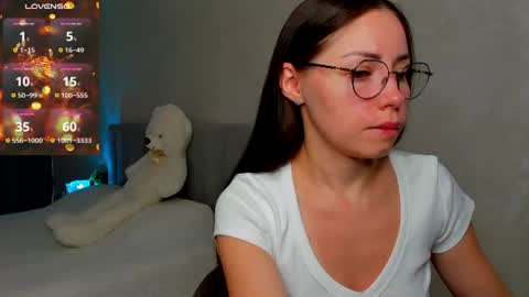 Snapshot of fun__nd__bun chatting on July 20, 2:37 am fun__nd__bun online show from July 20, 2:37 am