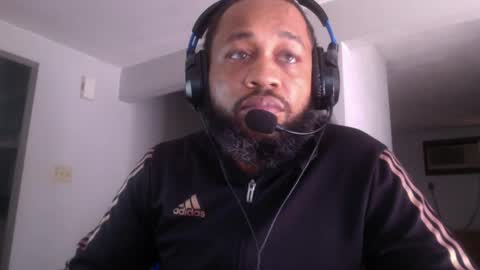 Snapshot of fundreams100 chatting on October 1, 4:46 pm FunDreams online show from October 1, 4:46 pm