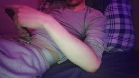 Snapshot of fundude1993 chatting on January 5, 9:15 am fundude1993 online show from January 5, 9:15 am