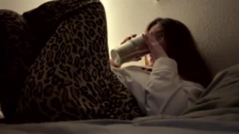 Linnys Palace online show from December 1, 4:28 am