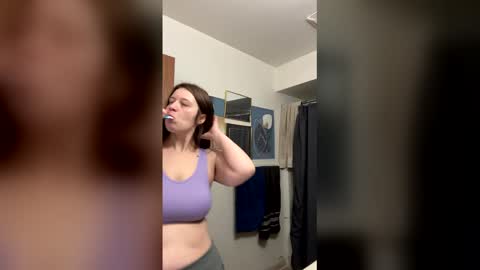 Linnys Palace online show from February 5, 5:28 pm