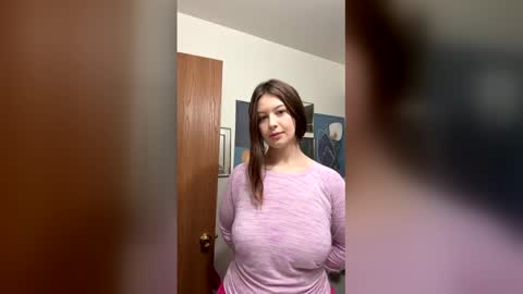 Linnys Palace online show from March 18, 4:32 pm