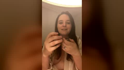 funghoul1031 online show from April 27, 7:28 am