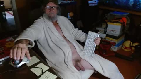 Snapshot of funmike2000 chatting on January 16, 3:24 pm mike online show from January 16, 3:24 pm