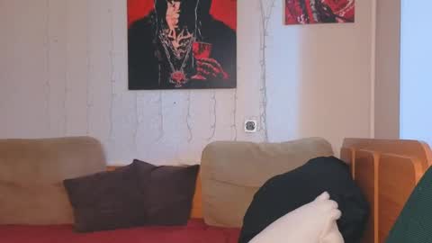 Eva online show from May 2, 2:05 am