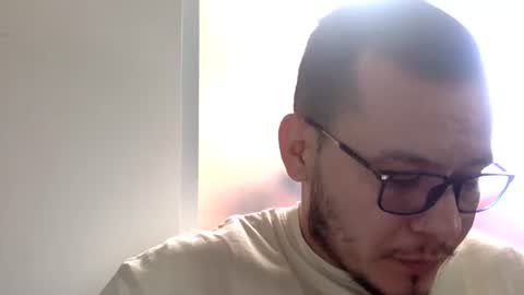 Snapshot of funnyboys18 chatting on January 24, 6:56 pm Zanty online show from January 24, 6:56 pm