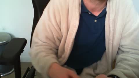 YWhiteNiceMan online show from May 12, 10:34 am