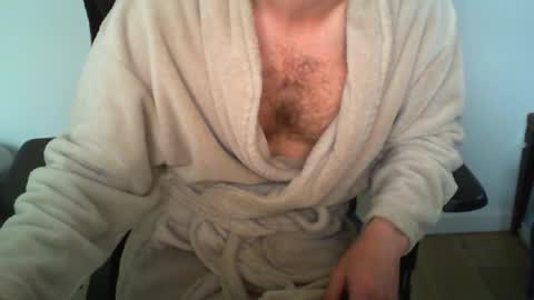 YWhiteNiceMan online show from May 17, 8:12 am