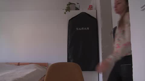 Snapshot of funservice chatting on November 11, 8:14 am funservice online show from November 11, 8:14 am