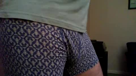 Snapshot of funslimguy chatting on August 2, 8:29 pm Funslimguy online show from August 2, 8:29 pm