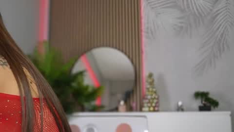 Snapshot of funtasy_world chatting on January 7, 5:21 am Jessy online show from January 7, 5:21 am