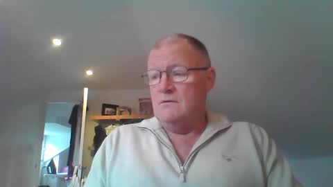 Snapshot of funtime88888 chatting on January 4, 10:49 am funtime88888 online show from January 4, 10:49 am