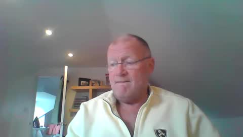 Snapshot of funtime88888 chatting on February 3, 11:42 am funtime88888 online show from February 3, 11:42 am