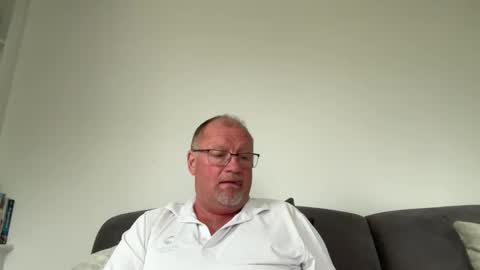 Snapshot of funtime88888 chatting on October 29, 11:34 am funtime88888 online show from October 29, 11:34 am