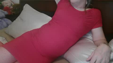 Snapshot of funtimetgirl chatting on January 19, 9:44 am Jessie Love online show from January 19, 9:44 am