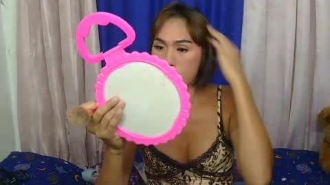 Snapshot of furbby_foxy chatting on July 26, 12:08 am LIL LEE online show from July 26, 12:08 am