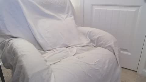 Snapshot of furring chatting on March 8, 8:22 am furring online show from March 8, 8:22 am