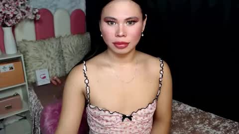 Snapshot of fuschiafucker chatting on November 6, 8:43 pm fuschiafucker online show from November 6, 8:43 pm