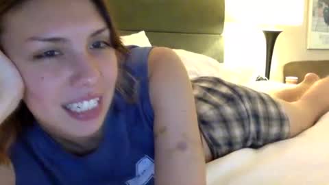 Snapshot of fushialake chatting on November 3, 7:15 pm Fushia online show from November 3, 7:15 pm