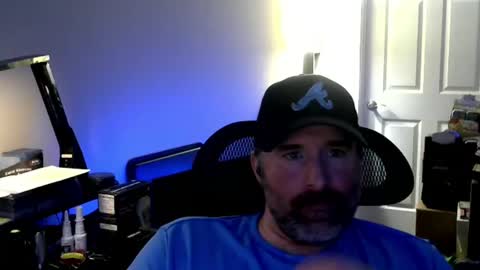Snapshot of fuzz08 chatting on July 13, 4:15 am fuzz08 online show from July 13, 4:15 am