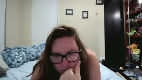fuzzypeaches87 online show from July 23, 3:54 pm
