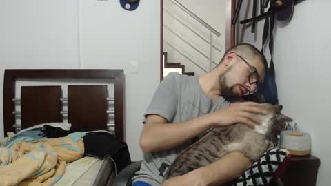 andrew online show from March 7, 1:09 am