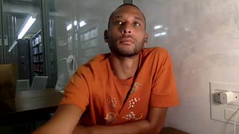 Snapshot of fvvkboyy chatting on April 7, 9:04 pm fvvkboyy online show from April 7, 9:04 pm