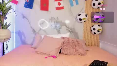 Snapshot of fyre_divine chatting on June 13, 7:56 pm Independent model online show from June 13, 7:56 pm