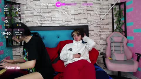 Snapshot of fyre_fox_ chatting on December 14, 4:01 am FYRE y FOX online show from December 14, 4:01 am