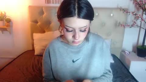 Snapshot of fyreandfox_ chatting on November 2, 8:44 pm FIRE AND FOX online show from November 2, 8:44 pm