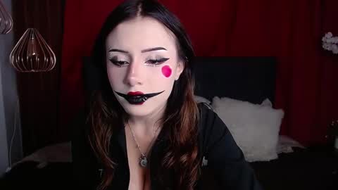 FIRE AND FOX online show from February 3, 8:14 pm