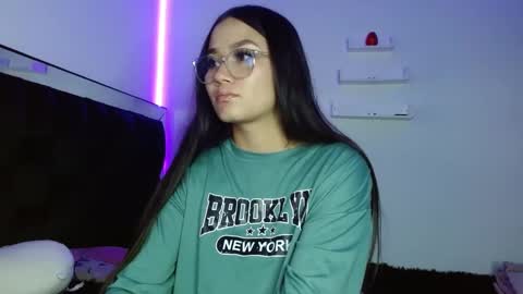 Snapshot of fysste_ chatting on March 4, 11:00 pm Victoria online show from March 4, 11:00 pm