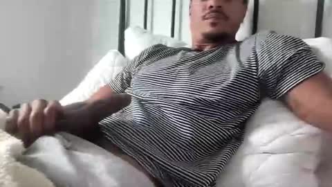 Snapshot of g00ndaddy chatting on June 6, 8:24 pm G00NDaddy online show from June 6, 8:24 pm